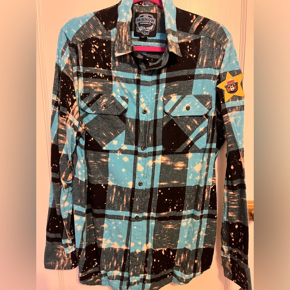 Angry Minnow Flannel size large Smokey the Bear